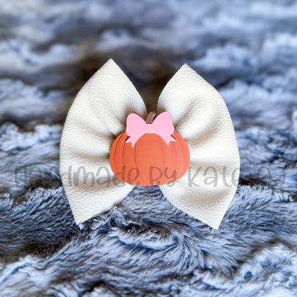 Pumpkin W/ Bow Single Clip