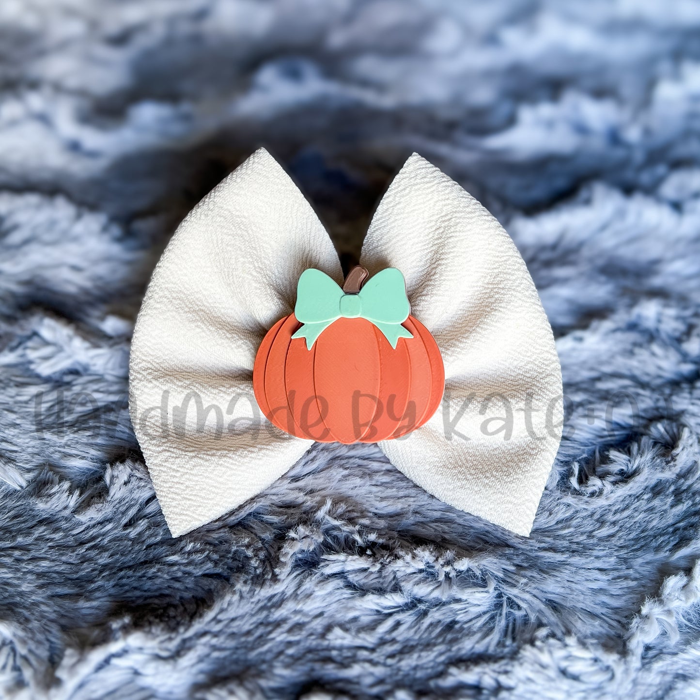 Pumpkin W/ Bow Single Clip
